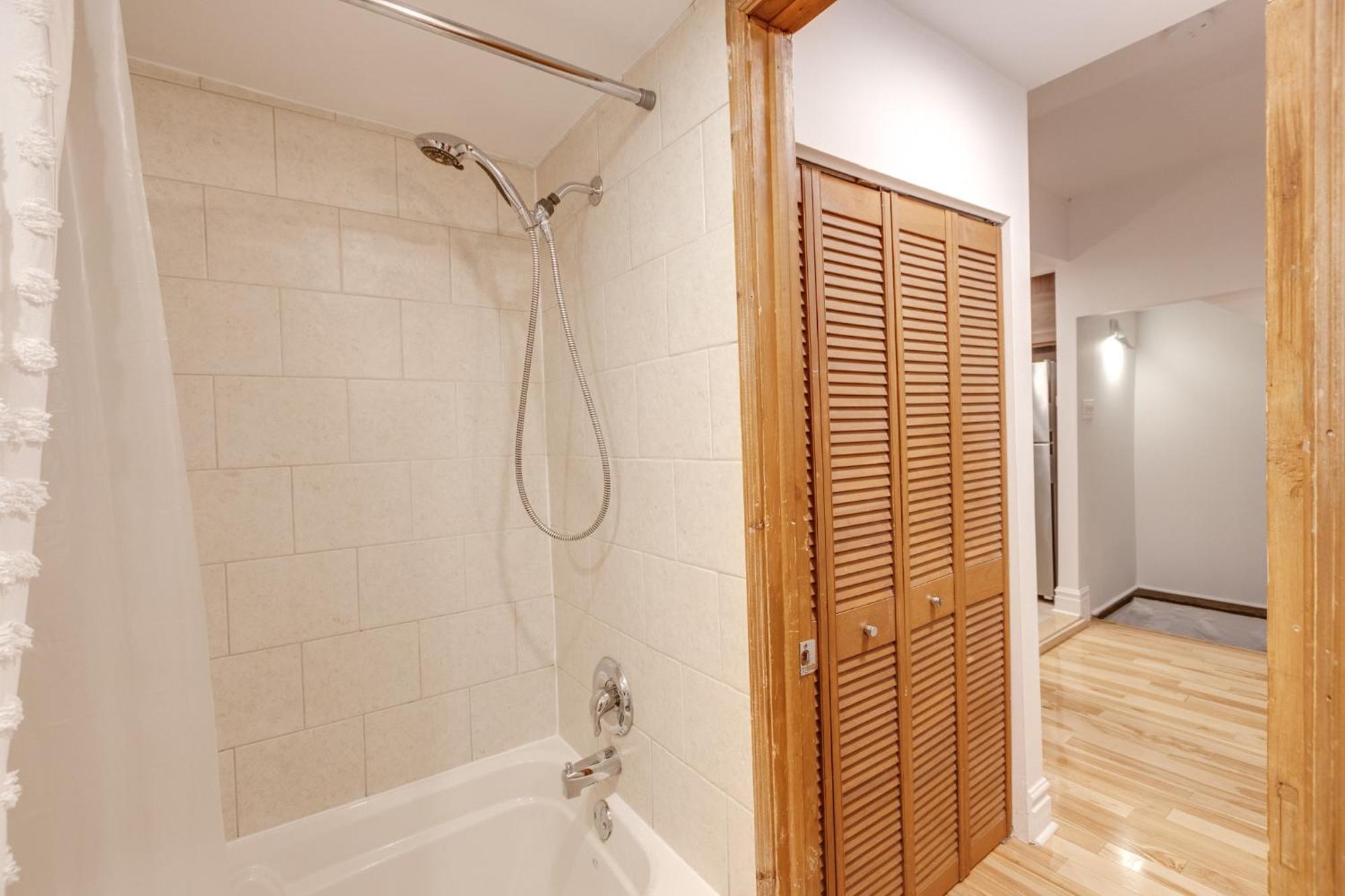 Apartement Saint Andre Montreal Exterior foto